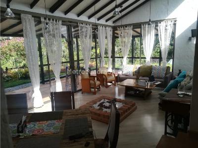 Casa de 3 alcobas en venta en Alto De Las Palmas, Envigado, 285 m² · foto 7 de 11