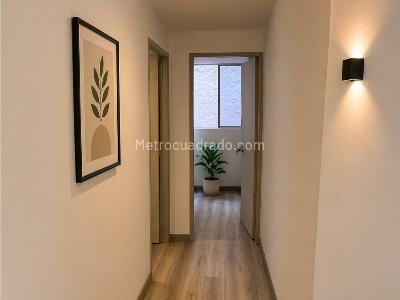Apartamento de 2 alcobas en venta en La Castellana, Medellín, 69 m² · foto 8 de 14