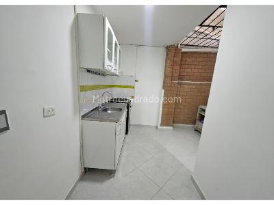 Apartaestudio en arriendo en Laureles, Medellín · foto 5 de 11
