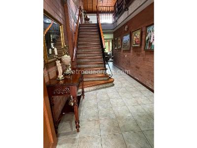 Casa de 3 alcobas en venta en Loma Del Chocho, Envigado, 335 m² · foto 12 de 15