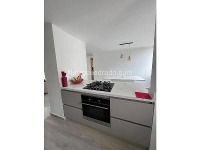 Apartamento de 2 alcobas en arriendo en San Diego, Medellín, 72 m² · foto 2 de 9