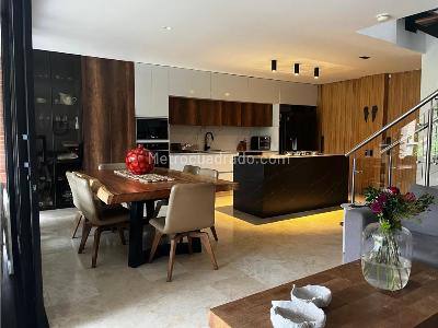 Casa de 3 alcobas en venta en La Calleja, Envigado, 202 m² · foto 7 de 20
