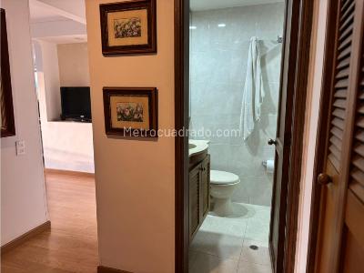 Apartamento en venta en El Tesoro, Medellín · foto 12 de 19