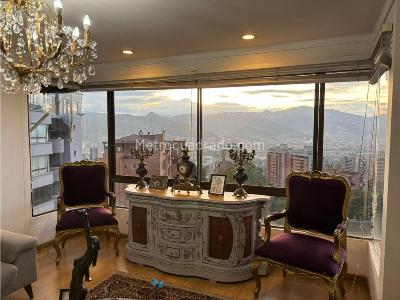 Apartamento en venta en El Tesoro, Medellín · foto 2 de 19