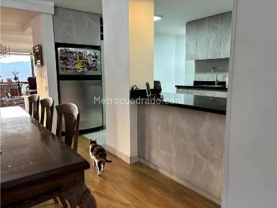 Apartamento en venta en El Tesoro, Medellín · foto 8 de 19