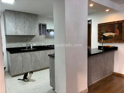 Apartamento en venta en El Tesoro, Medellín · foto 9 de 19