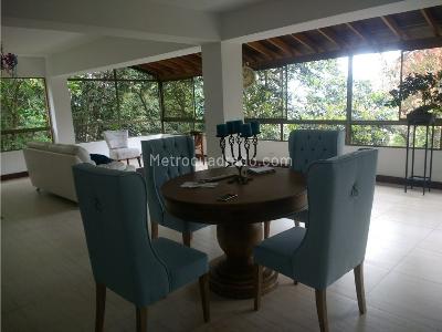 Casa de 5 alcobas en venta en El Poblado, Medellín, 450 m² · foto 10 de 20