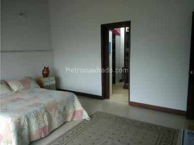 Casa de 5 alcobas en venta en El Poblado, Medellín, 450 m² · foto 11 de 20