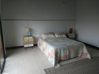 Casa de 5 alcobas en venta en El Poblado, Medellín, 450 m² · foto 12 de 20