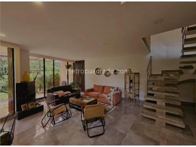 Casa de 3 alcobas en venta en El Tesoro, Medellín, 220 m² · foto 11 de 11