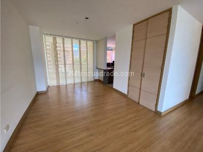 Apartamento de 3 alcobas en venta en El Poblado, Medellín, 187 m² · foto 11 de 19