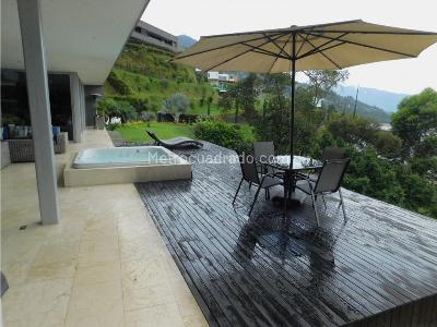 Casa de 5 alcobas en venta en Las Palmas, Medellín, 853 m² · foto 12 de 20