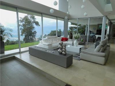 Casa de 5 alcobas en venta en Las Palmas, Medellín, 853 m² · foto 5 de 20