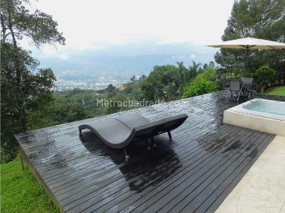 Casa de 5 alcobas en venta en Las Palmas, Medellín, 853 m² · foto 7 de 20