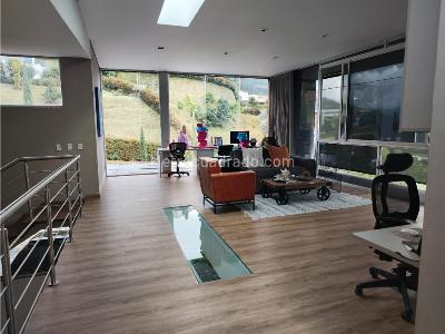 Casa de 5 alcobas en venta en Las Palmas, Medellín, 853 m² · foto 9 de 20