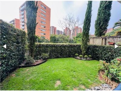 Casa de 4 alcobas en venta en Loma Del Esmeraldal, Envigado, 165 m² · foto 1 de 14