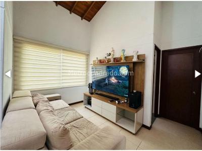 Casa de 4 alcobas en venta en Loma Del Esmeraldal, Envigado, 165 m² · foto 8 de 14
