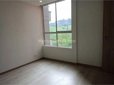 Apartamento de 3 alcobas en venta en Camino Verde, Envigado, 70 m² · foto 10 de 19