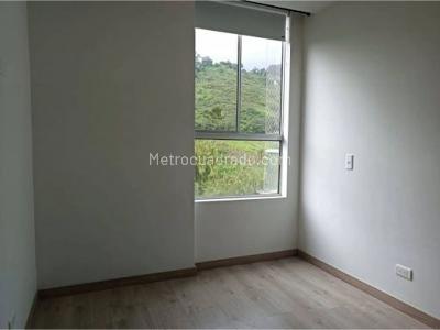 Apartamento de 3 alcobas en venta en Camino Verde, Envigado, 70 m² · foto 5 de 19