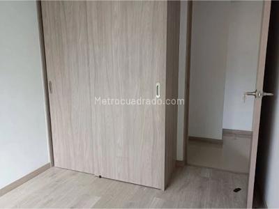 Apartamento de 3 alcobas en venta en Camino Verde, Envigado, 70 m² · foto 6 de 19
