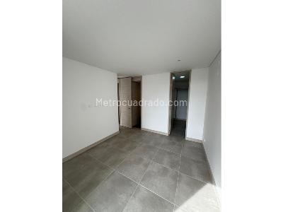 Apartaestudio en venta en El Poblado, Medellín, 67 m² · foto 10 de 13