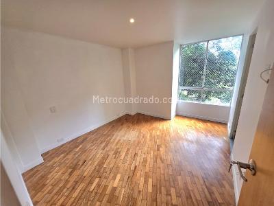 Apartamento de 4 alcobas en venta en Los Balsos Poblado, Medellín, 101 m² · foto 7 de 12