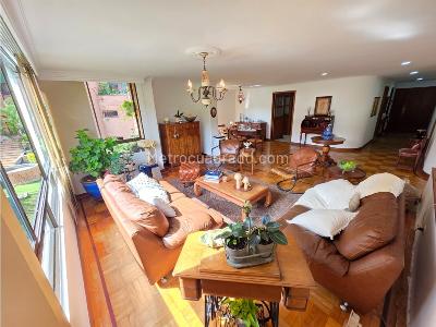 Apartamento de 3 alcobas en venta en El Poblado, Medellín, 177 m² · foto 4 de 19