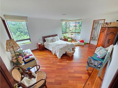 Apartamento de 3 alcobas en venta en El Poblado, Medellín, 177 m² · foto 10 de 19