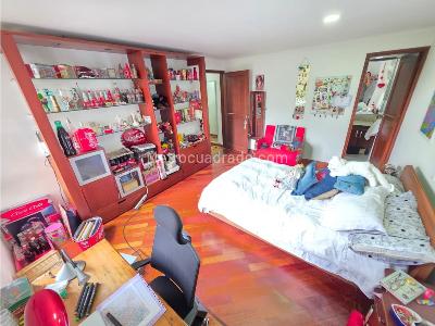 Apartamento de 3 alcobas en venta en El Poblado, Medellín, 177 m² · foto 15 de 19
