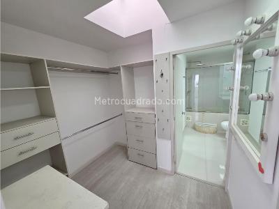 Apartamento en venta en El Poblado, Medellín · foto 12 de 20