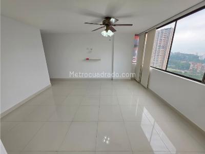 Apartamento en venta en El Poblado, Medellín · foto 3 de 20
