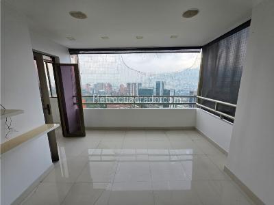 Apartamento en venta en El Poblado, Medellín · foto 8 de 20