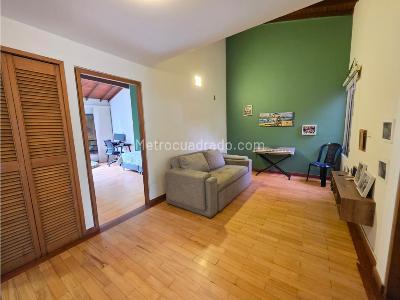 Casa de 3 alcobas en venta en El Poblado, Medellín, 316 m² · foto 10 de 20