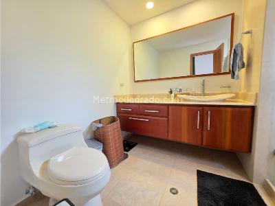 Casa de 3 alcobas en venta en El Poblado, Medellín, 316 m² · foto 14 de 20