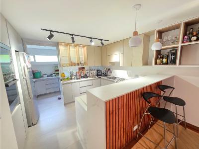 Casa de 3 alcobas en venta en El Poblado, Medellín, 316 m² · foto 4 de 20