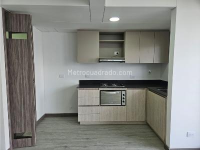 Apartamento en arriendo en Las Palmas, Medellín · foto 2 de 15