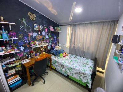 Casa de 4 alcobas en venta en El Dorado, Envigado, 130 m² · foto 18 de 20