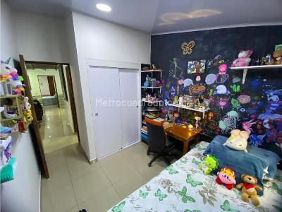 Casa de 4 alcobas en venta en El Dorado, Envigado, 130 m² · foto 19 de 20