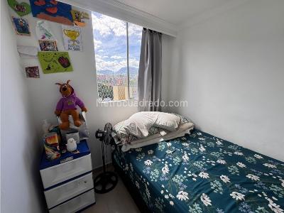 Apartamento en venta en Belen, Medellín · foto 9 de 14