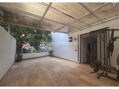 Apartamento de 4 alcobas en venta en Loma De Los Bernal, Medellín, 150 m² · foto 17 de 17