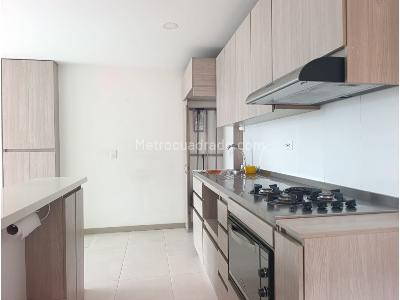 Apartamento de 3 alcobas en venta en El Dorado, Envigado, 86 m² · foto 10 de 20