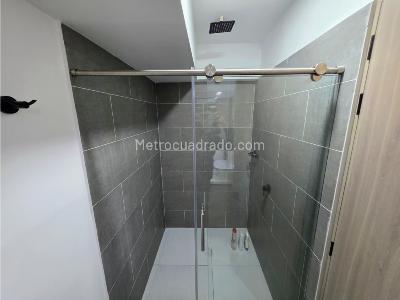 Apartamento de 2 alcobas en venta en Pan De Azucar, Sabaneta, 50 m² · foto 7 de 10
