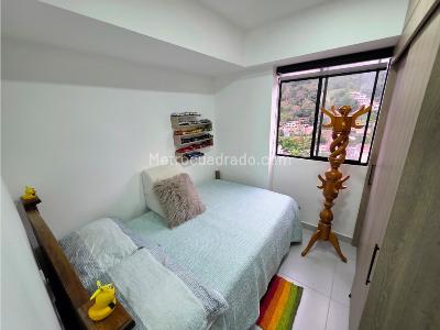 Apartamento de 2 alcobas en venta en Pan De Azucar, Sabaneta, 50 m² · foto 8 de 10
