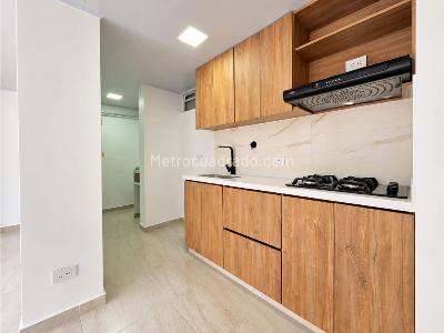 Apartamento en venta en Loma Del Indio, Medellín · foto 2 de 13