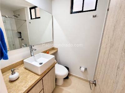 Apartamento en venta en Alto De Las Flores, Sabaneta · foto 7 de 9