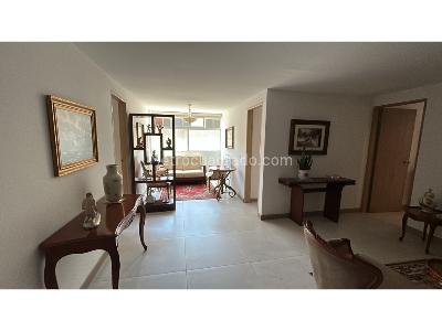 Apartamento de 3 alcobas en venta en Zuñiga, Envigado, 162 m² · foto 2 de 19