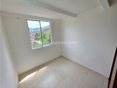 Apartamento en venta en Viviendas Del Sur, Itagüí · foto 11 de 14