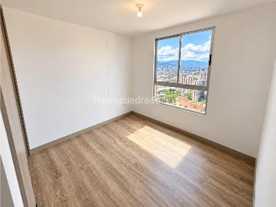Apartamento de 3 alcobas en venta en Las Lomitas, Sabaneta, 76 m² · foto 10 de 11