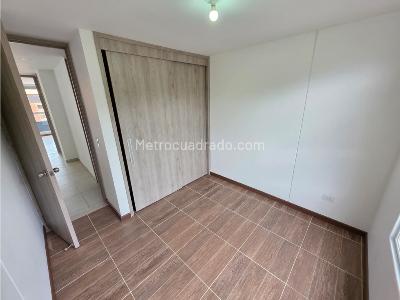 Apartamento de 3 alcobas en venta en Las Lomitas, Sabaneta, 85 m² · foto 15 de 18