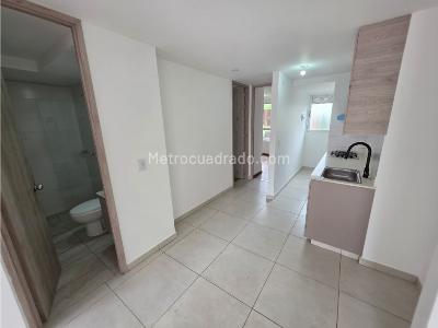 Apartamento de 3 alcobas en venta en Las Lomitas, Sabaneta, 85 m² · foto 8 de 18